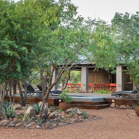 Nyaleti Lodge Hoedspruit Exterior photo