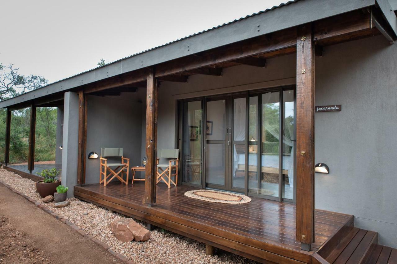 Nyaleti Lodge Hoedspruit Exterior photo