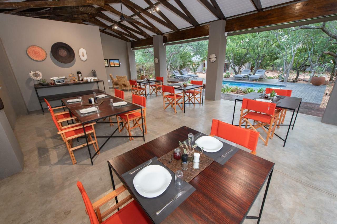 Nyaleti Lodge Hoedspruit Exterior photo