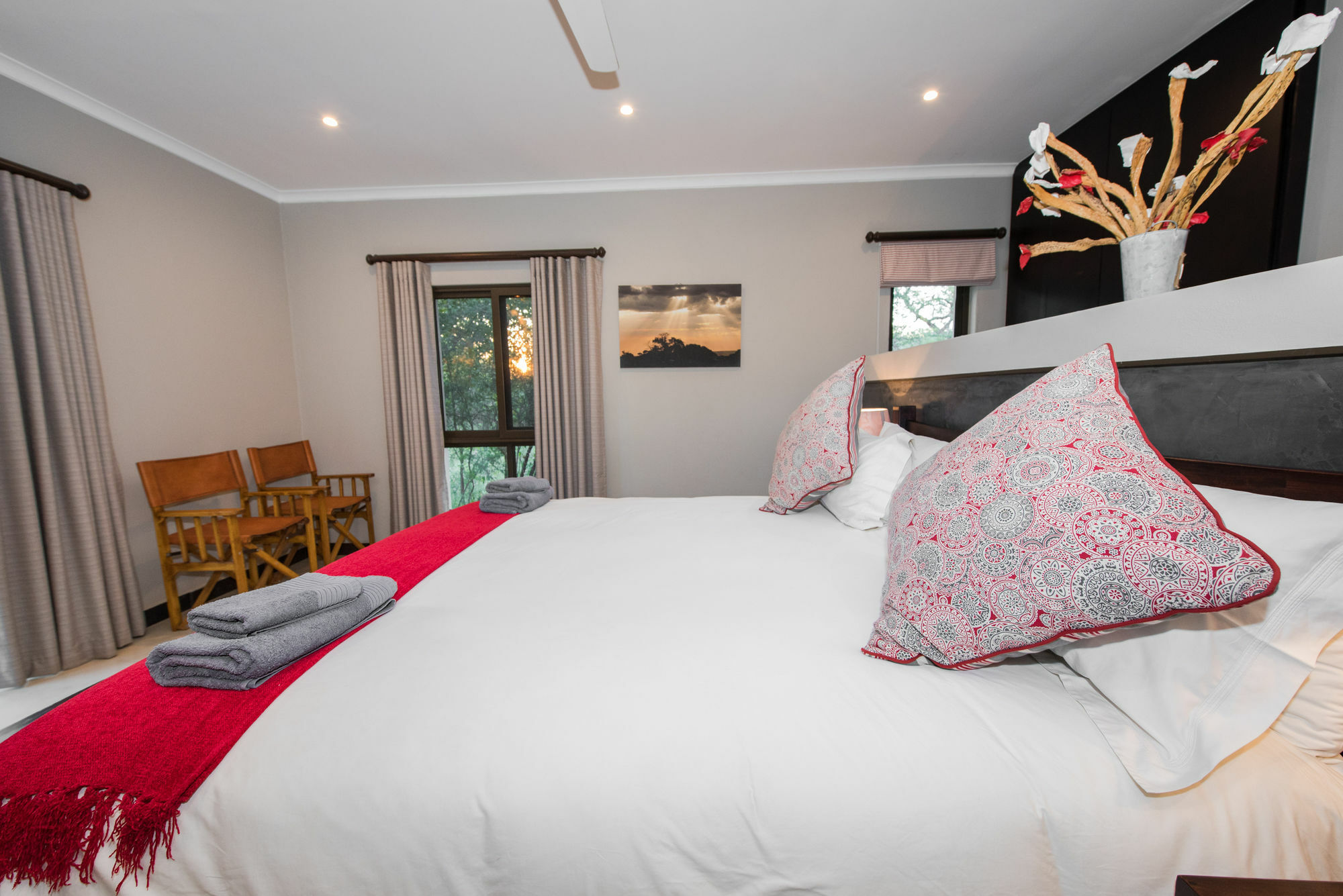 Nyaleti Lodge Hoedspruit Exterior photo