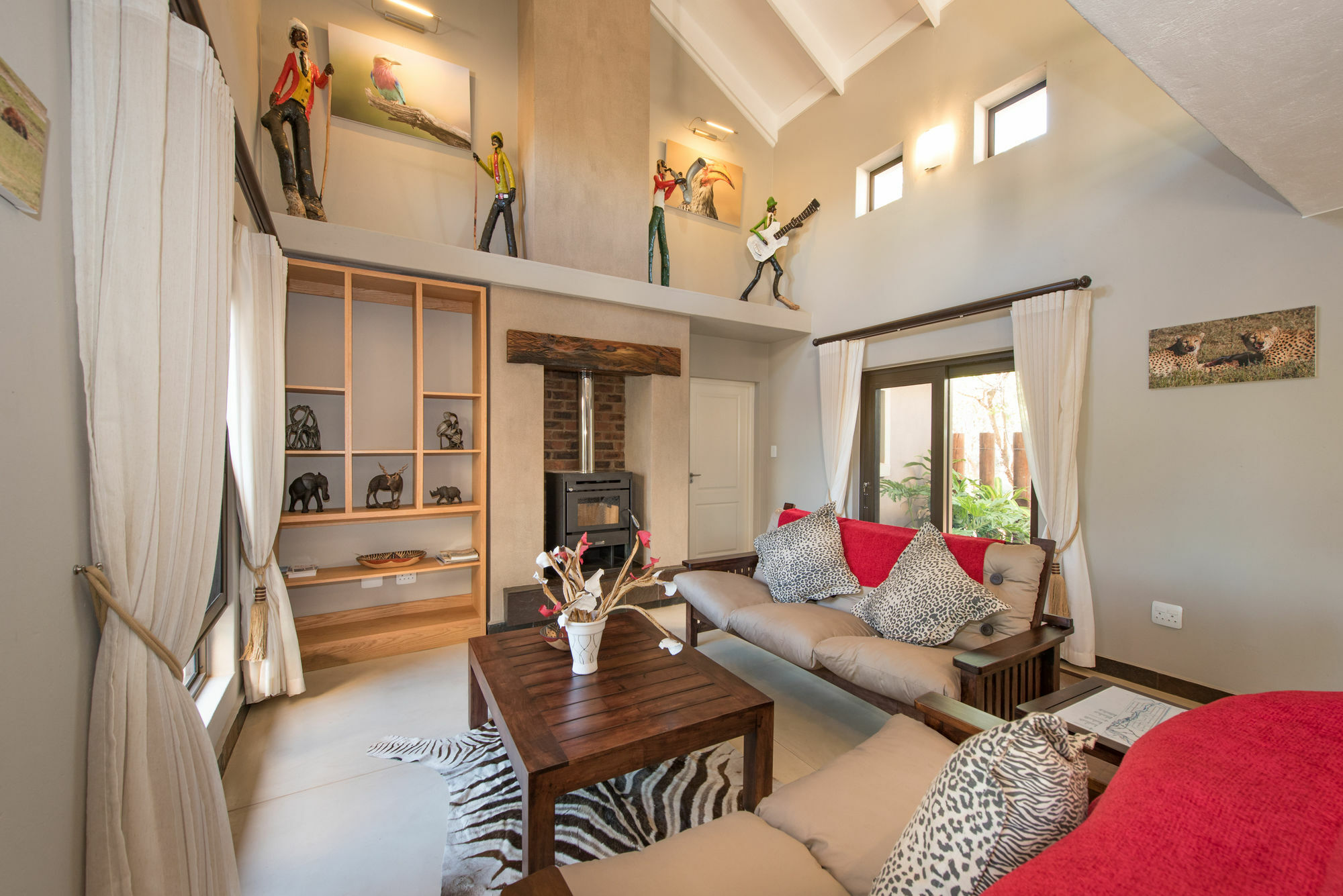 Nyaleti Lodge Hoedspruit Exterior photo