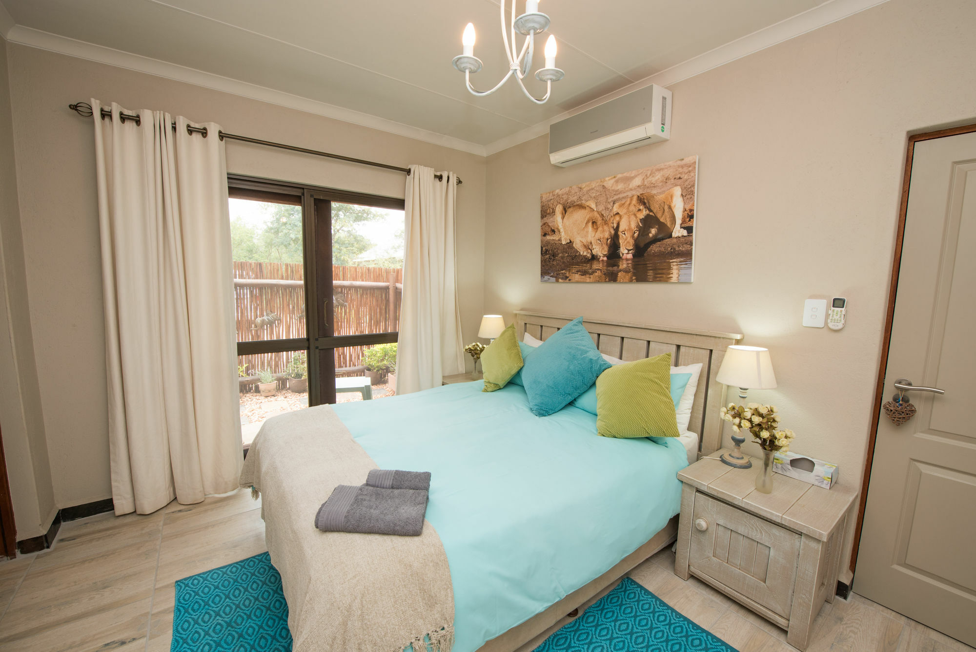 Nyaleti Lodge Hoedspruit Exterior photo