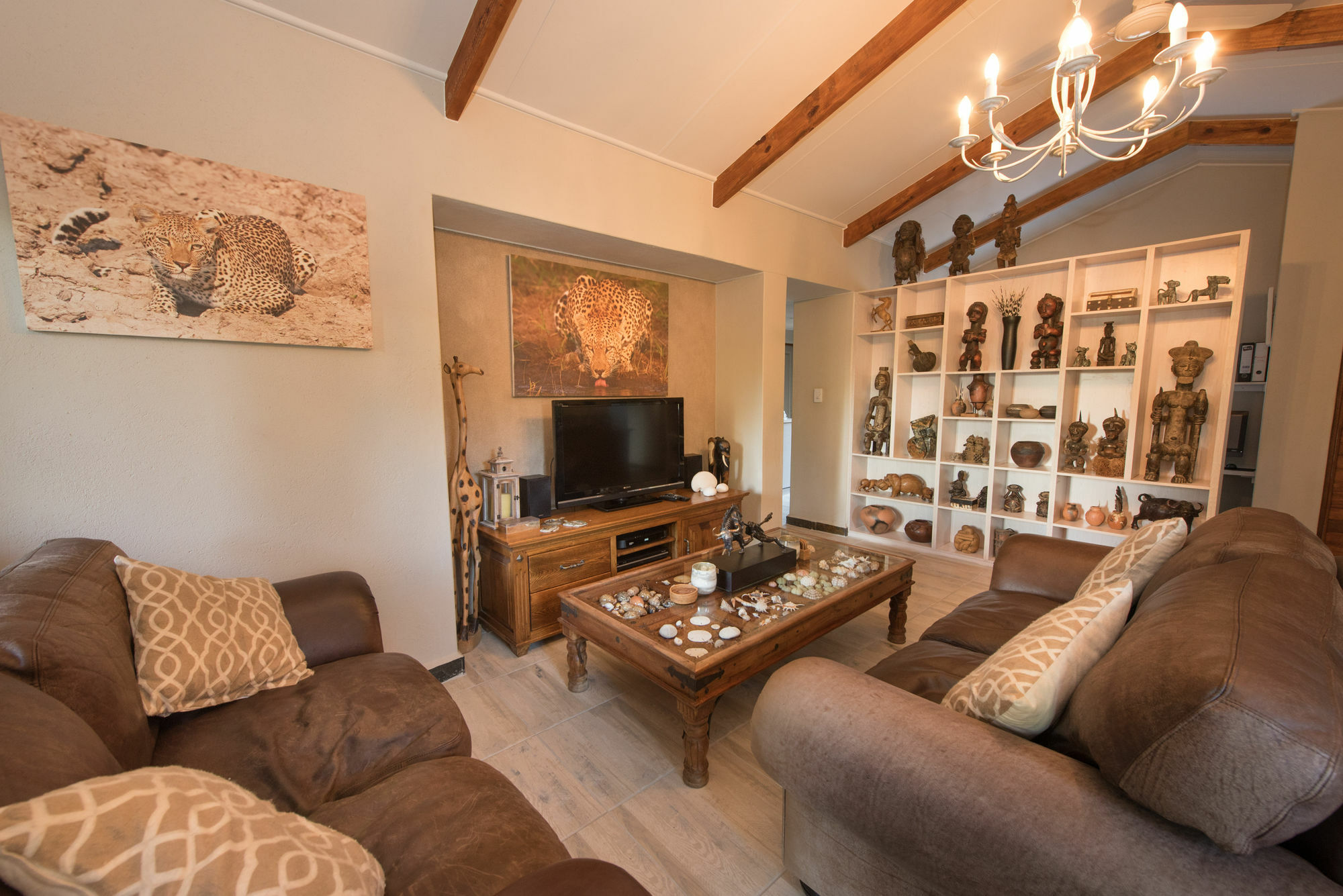 Nyaleti Lodge Hoedspruit Exterior photo